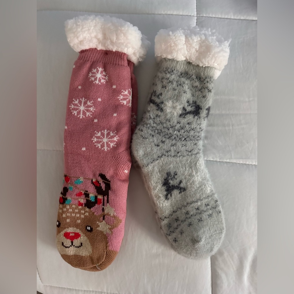 Sherpa Critter Cozy non slip  Pink and Gray Holiday Socks